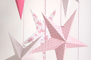 Móvil para bebé scrapbook